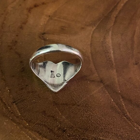 RETIRED James Avery Heart Ring, Size 6, Sterling Silver - Picture 2 of 3